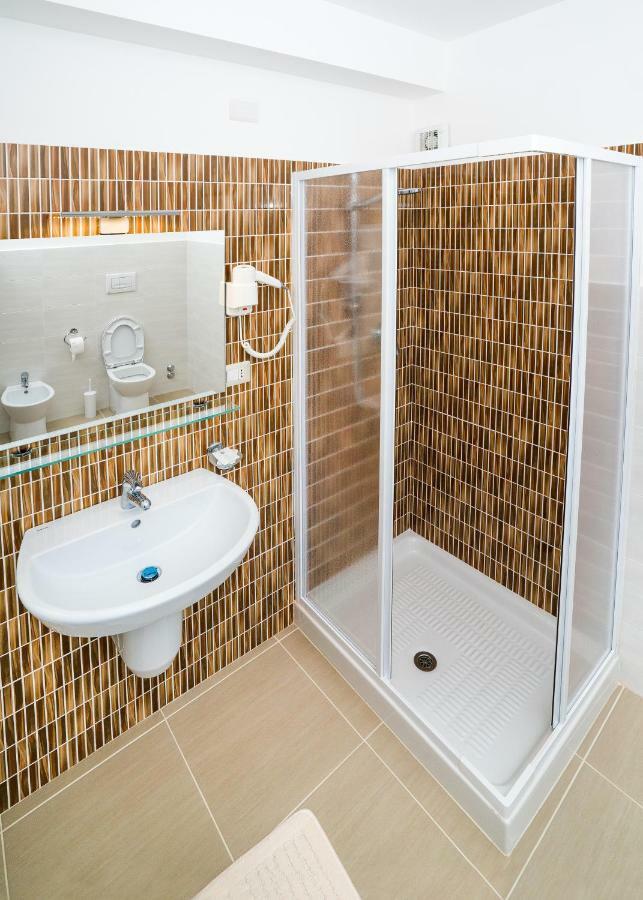 Hotel Caudullo Letojanni Extérieur photo